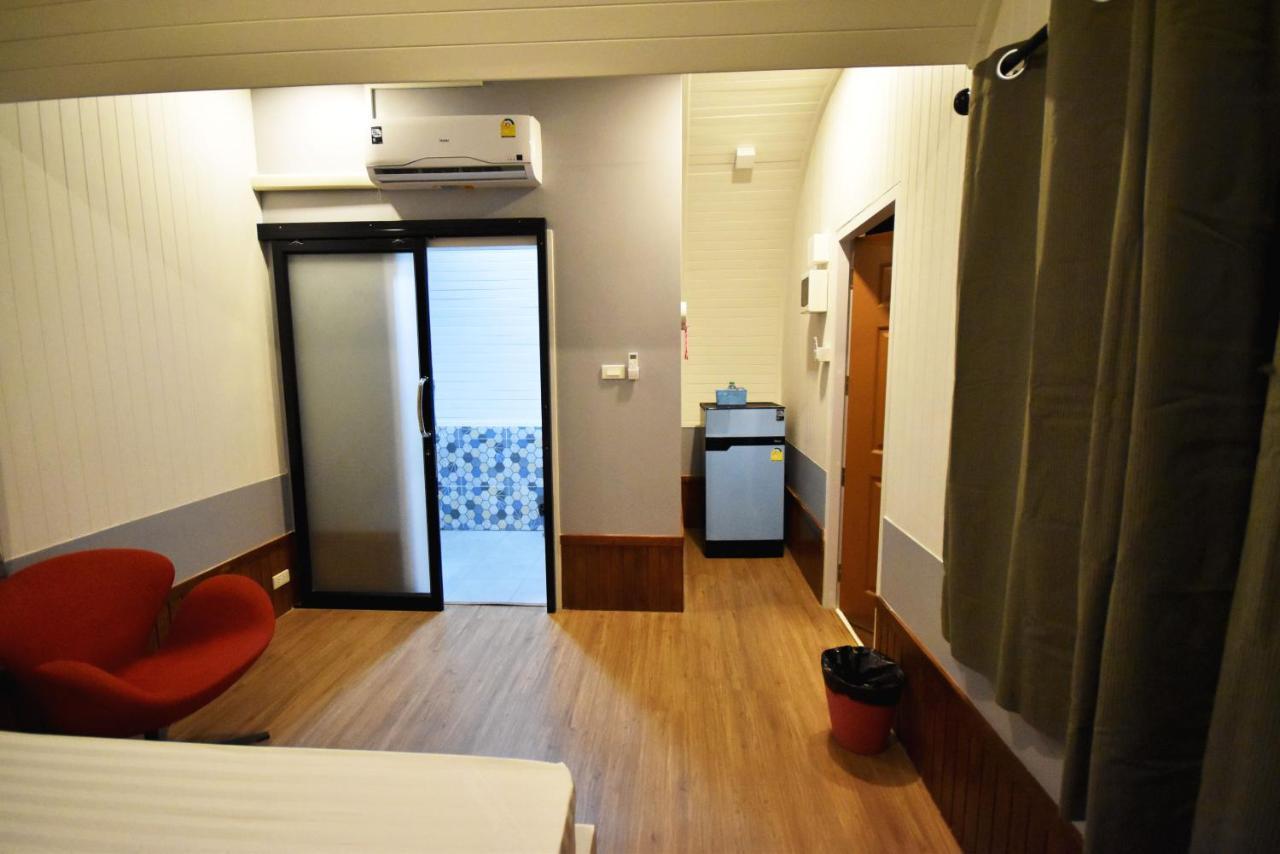 Tiny Hut Resort Bangkok Eksteriør bilde